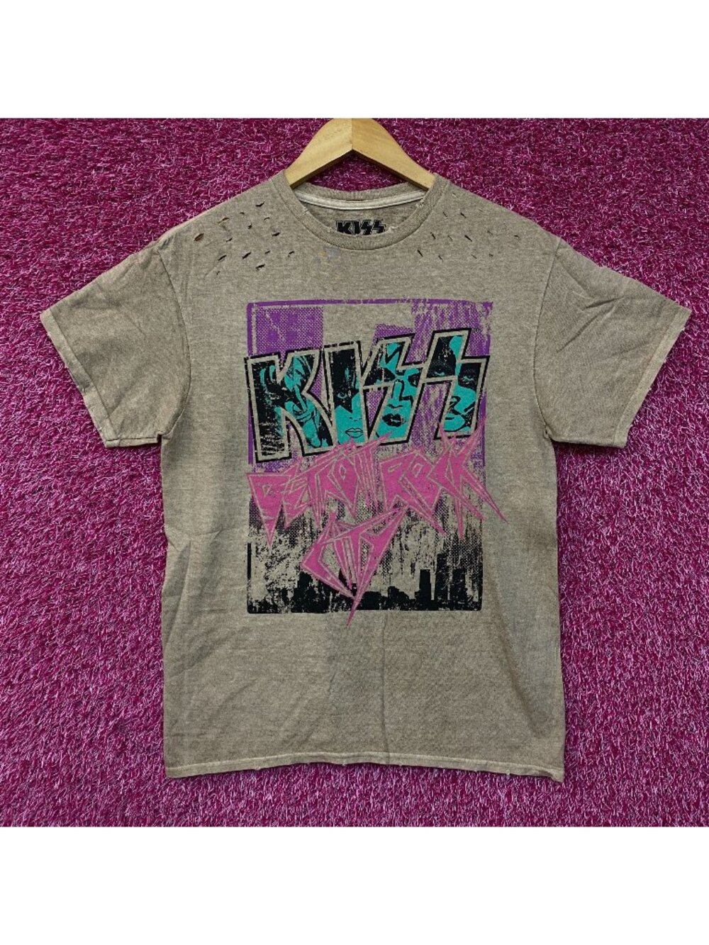 KISS Detroit Rock City Graphic Distressed T-Shirt Small